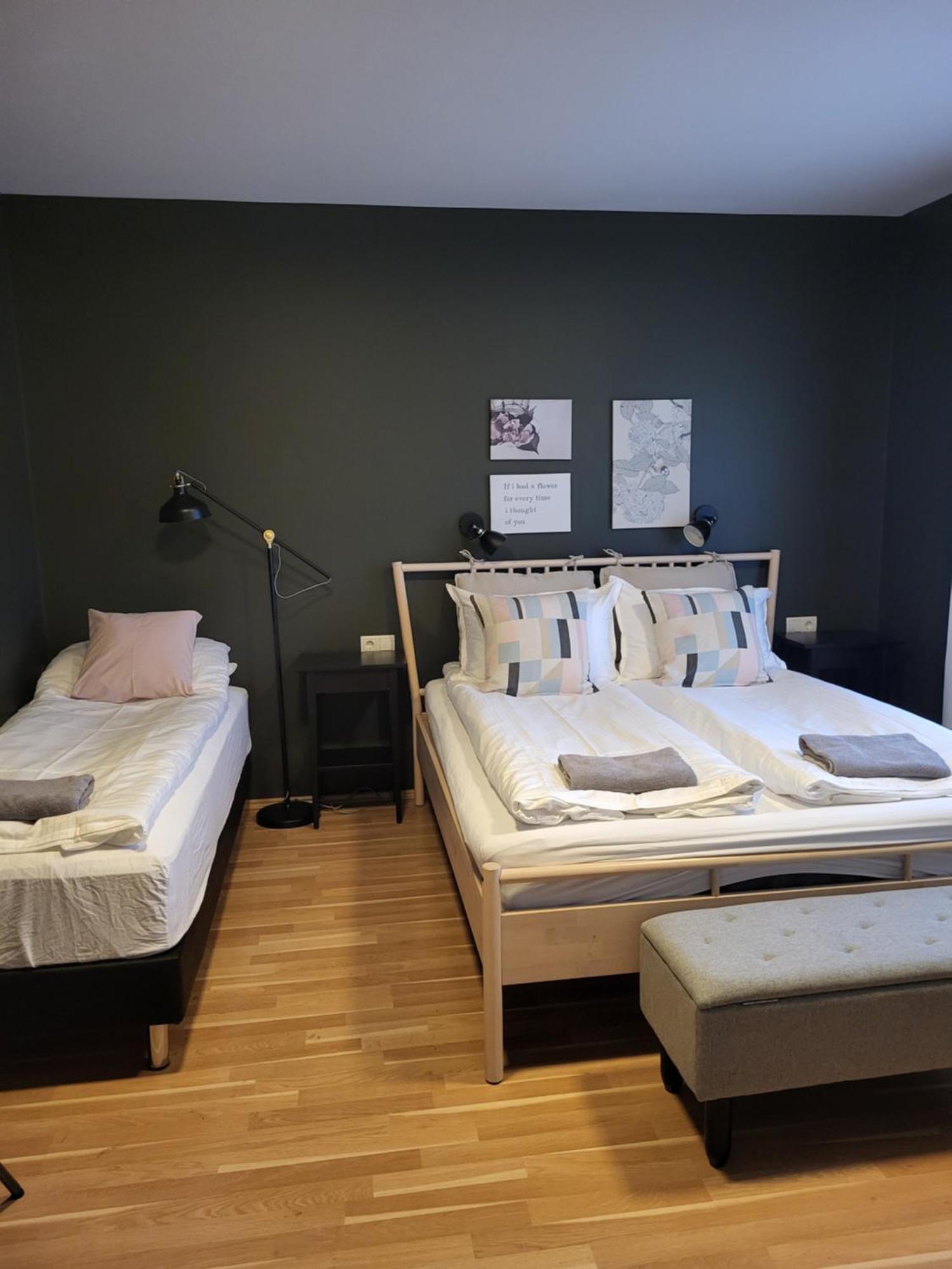 Grindavik Guesthouse Self Check In & Out Bilik gambar