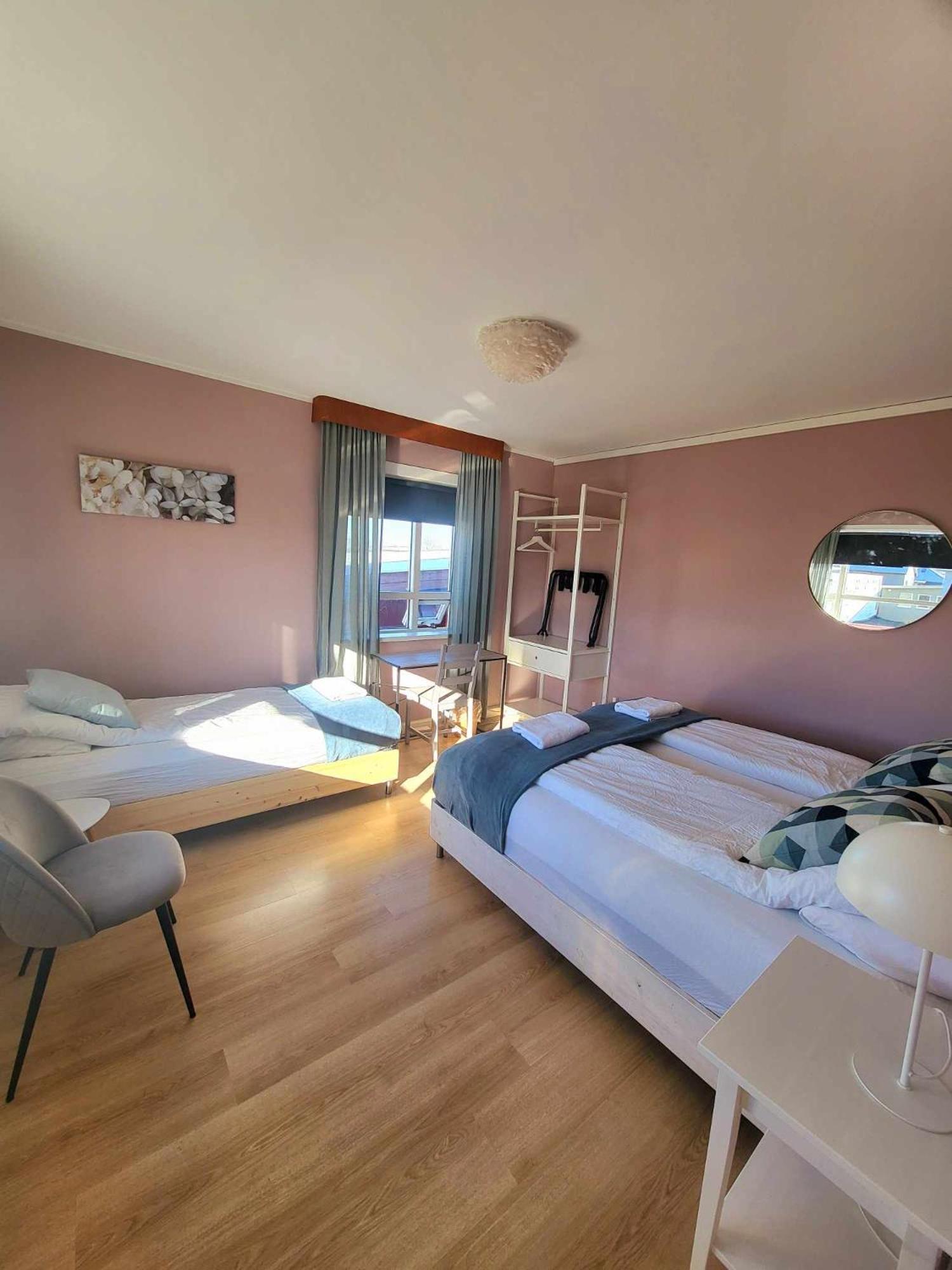 Grindavik Guesthouse Self Check In & Out Luaran gambar